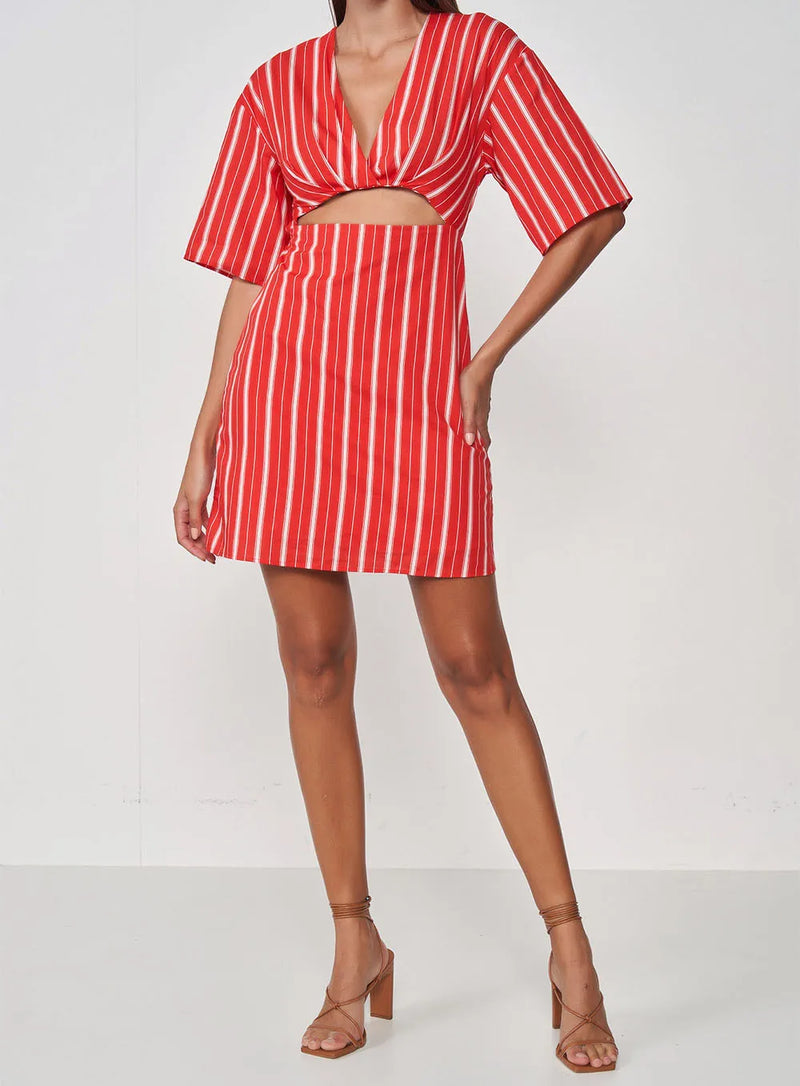 Vestido Comfy Cut Out Listrado Mangas 3/4