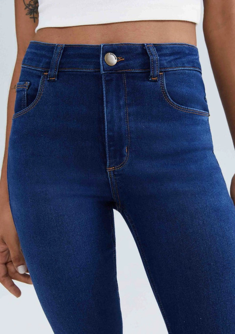 Calça Jeans Feminina Skinny intura média Soft Touch - Azul
