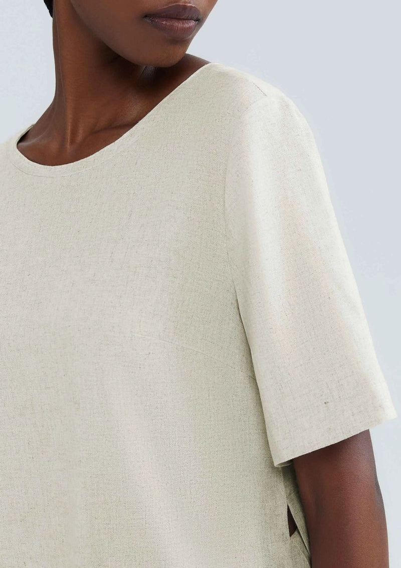Blusa Feminina Manga Curta com Linho