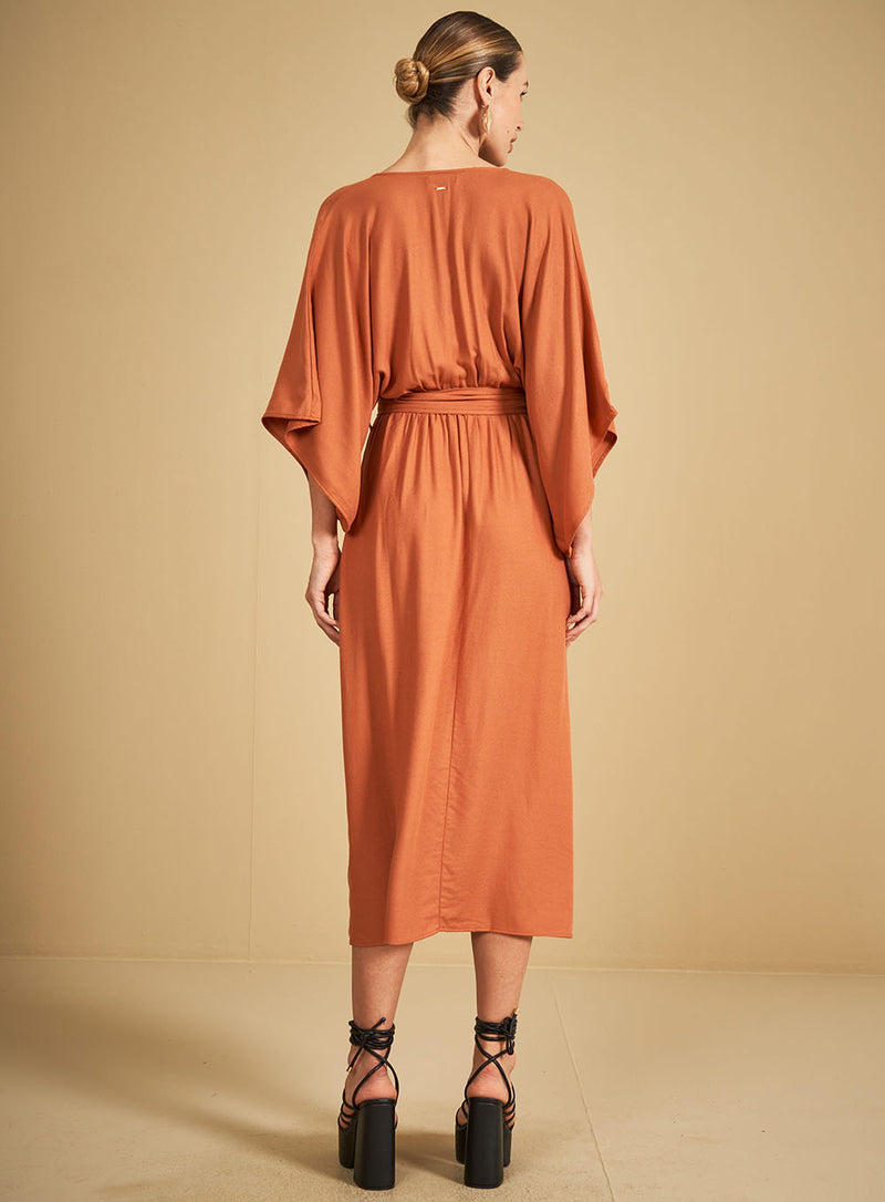 Vestido Mangas Amplas Fluído